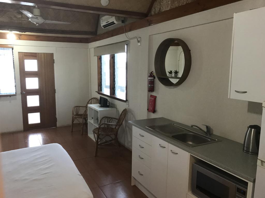 Boathouse Apartments Neiafu Exterior photo